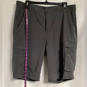 Stanley men’s cargo shorts size 36